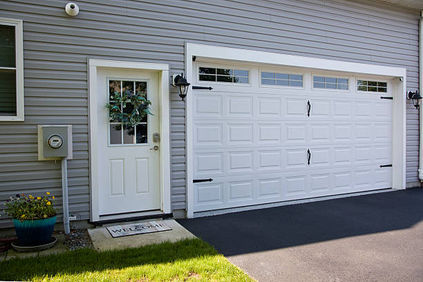 24/7 Emergency Garage Door Panel Replacement experts in Grabill, IN